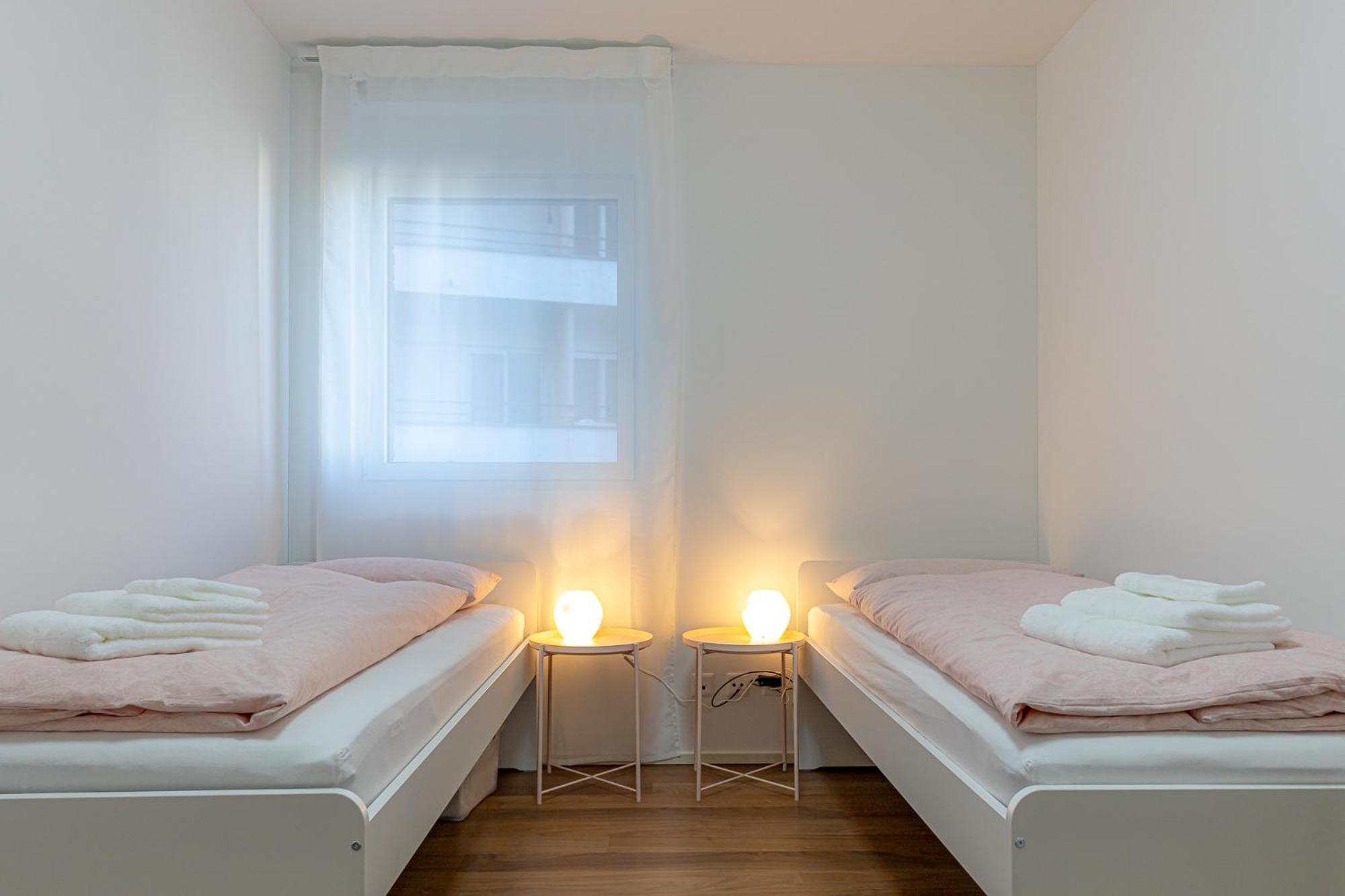 Imperial Of Lugano 3 With A Lake View Behind The Station And 10 Min From The Lake Of Lugano Exteriör bild