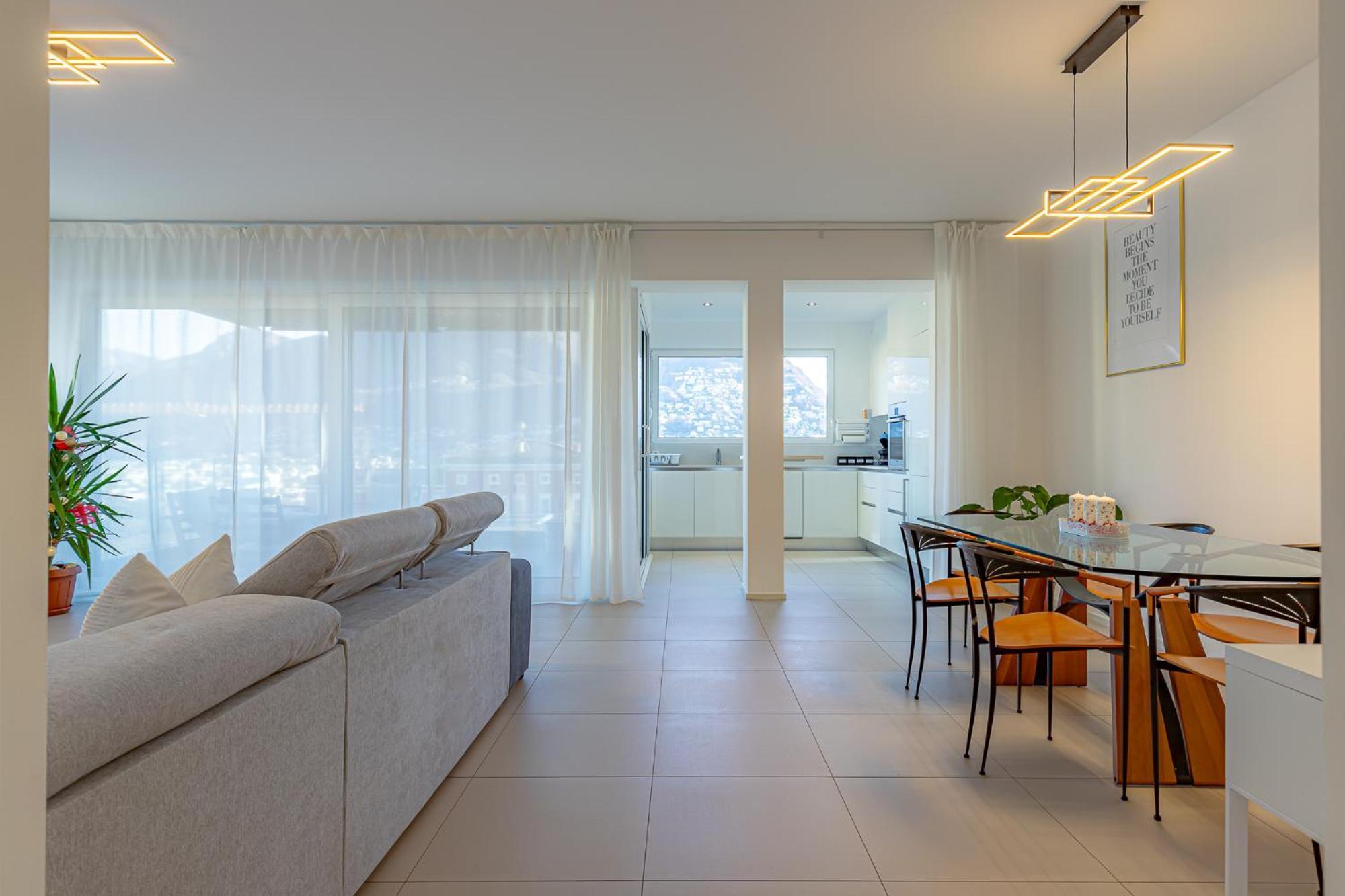 Imperial Of Lugano 3 With A Lake View Behind The Station And 10 Min From The Lake Of Lugano Exteriör bild