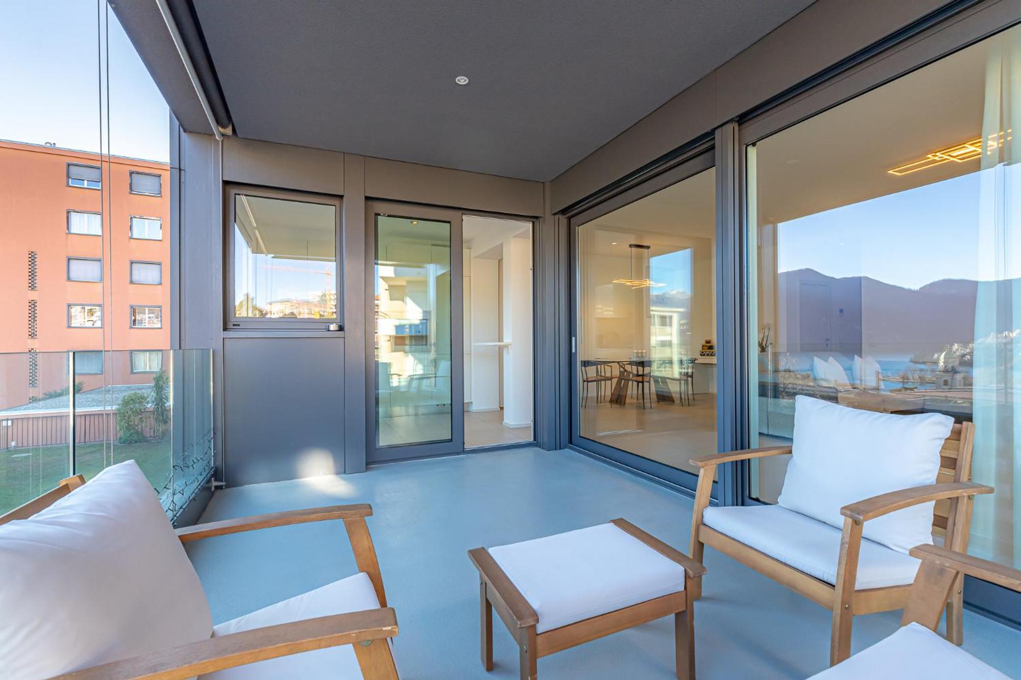 Imperial Of Lugano 3 With A Lake View Behind The Station And 10 Min From The Lake Of Lugano Exteriör bild