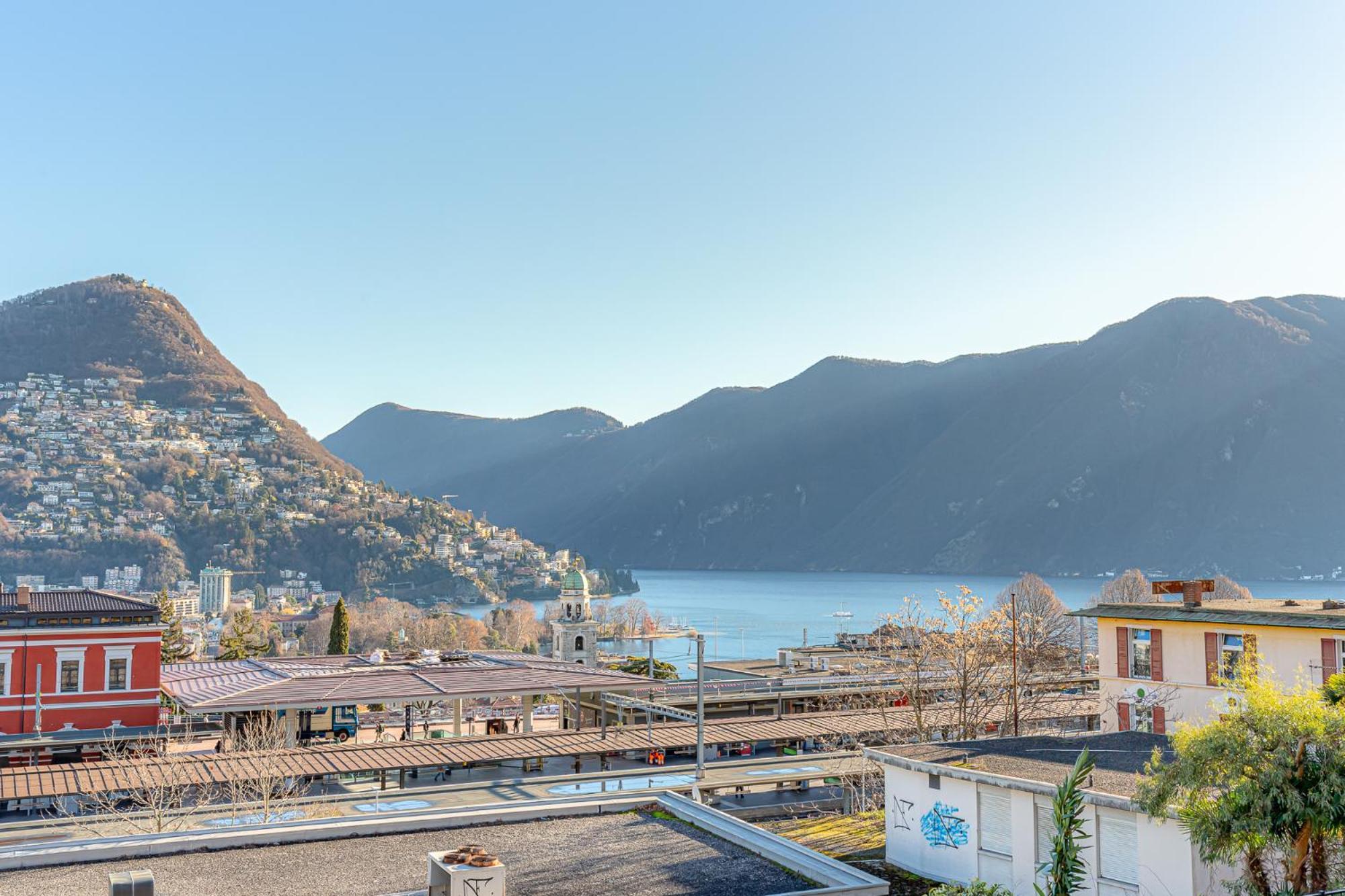 Imperial Of Lugano 3 With A Lake View Behind The Station And 10 Min From The Lake Of Lugano Exteriör bild